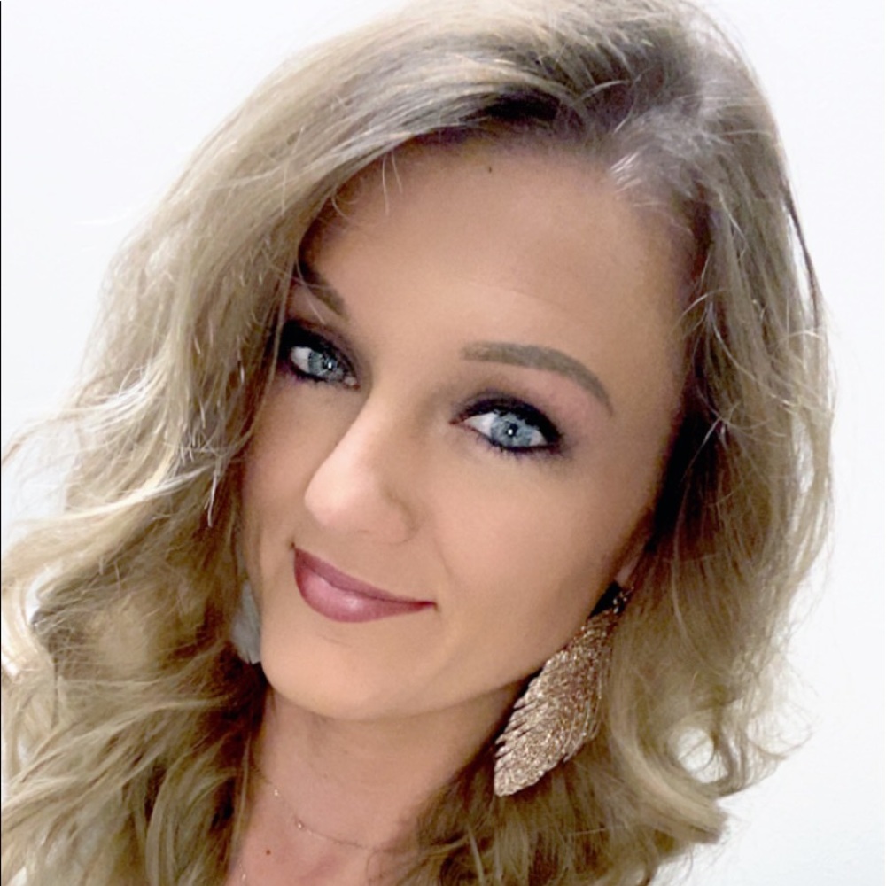 Meet your Posher, Bethany